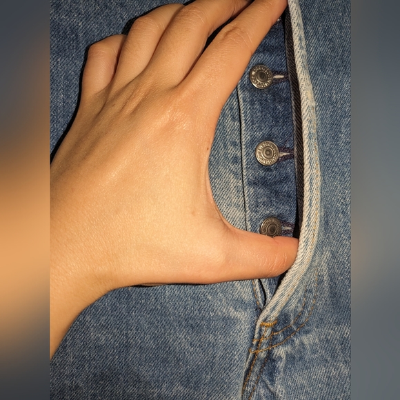 2. NWT EB DENIM VINTAGE UNRAVELED STRAIGHT LEG IN MEDIUM WASH - Picture 10 of 13